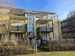 Bezugsfreie 2-Zimmer-Attika-Wohnung mit TG-Stellplatz, EBK u. Hobbyraum in Steinen